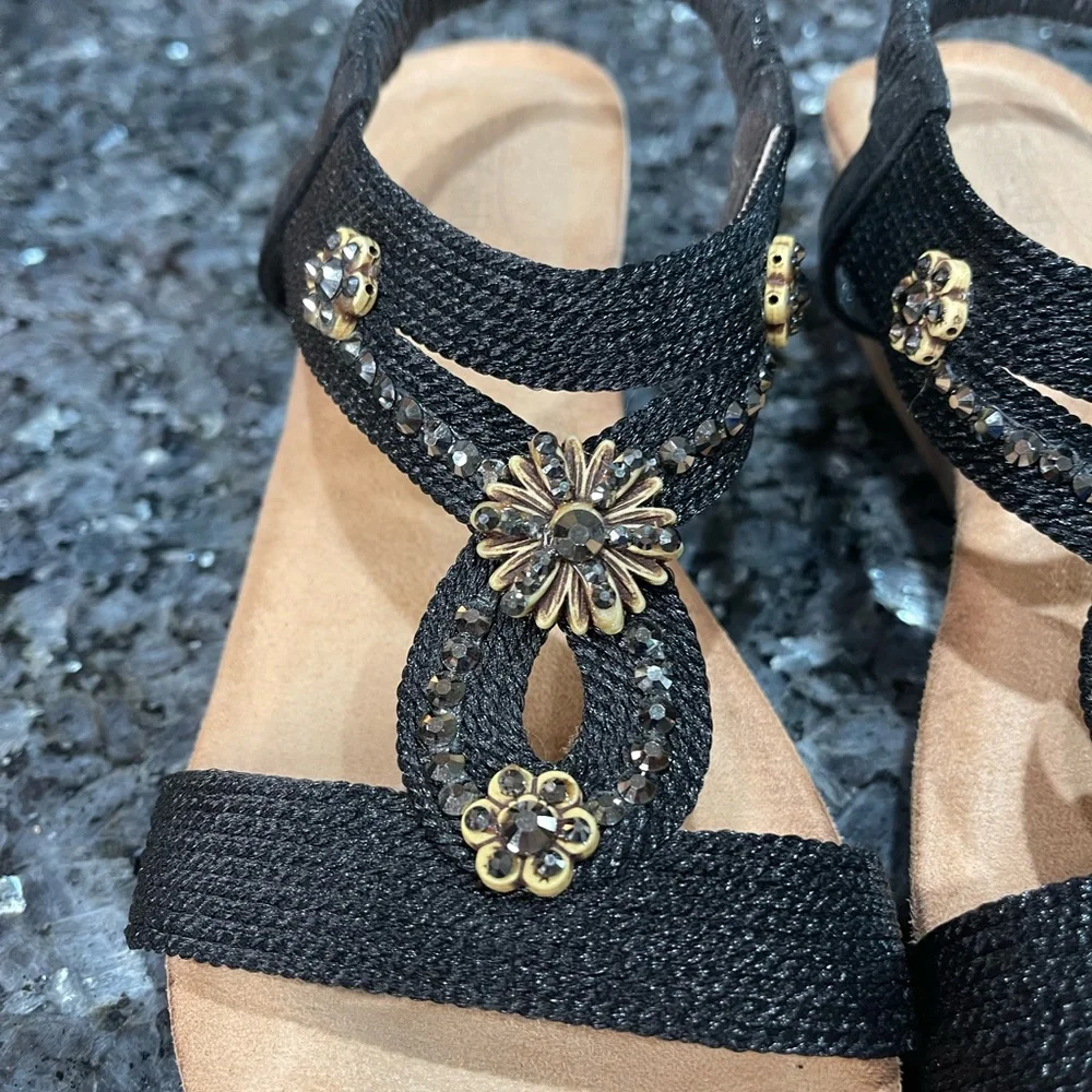 Shibever Black Floral-Accent Women's Wedge Sandals Size 39/8-8.5